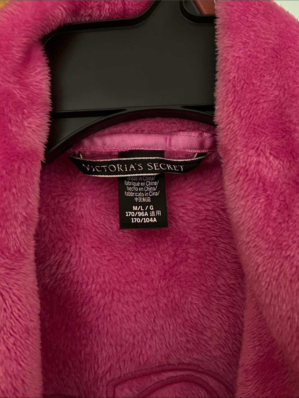 Women’s Victoria’s Secret Robe - Picture 4 of 4